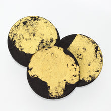 Load image into Gallery viewer, GOLD BROOCH 1924