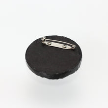 Load image into Gallery viewer, GOLD BROOCH 1924