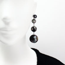 画像をギャラリービューアに読み込む, 耳飾り 1708