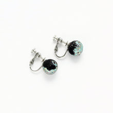 Load image into Gallery viewer, GLITTERING UNIVERSE EARRING