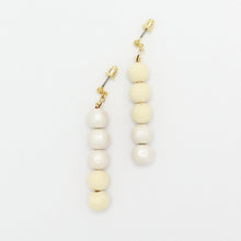 Load image into Gallery viewer, VERTICAL EARRING 1915