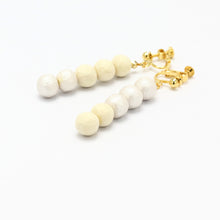 Load image into Gallery viewer, VERTICAL EARRING 1915