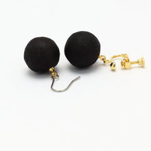 Load image into Gallery viewer, SWINGING SINGLE EARRING 1927