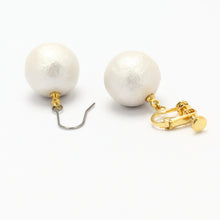 Load image into Gallery viewer, SWINGING SINGLE EARRING 1927