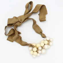 画像をギャラリービューアに読み込む, ネックレス 1920