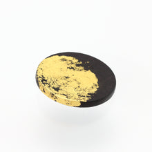 Load image into Gallery viewer, GOLD BROOCH 1924

