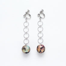 Load image into Gallery viewer, SWAYING UNIVERSE EARRING 1703
