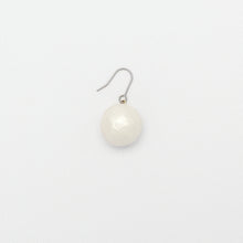 Load image into Gallery viewer, SWINGING SINGLE EARRING 1927
